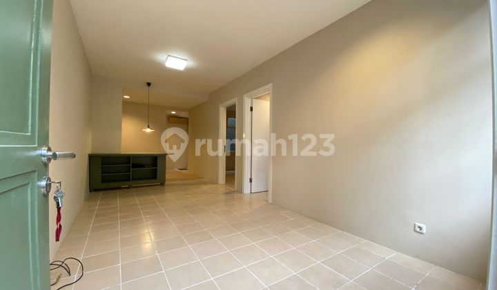 Strategically Located Fully Furnished House Near Lippo Karawaci Toll Gate, Tangerang 2