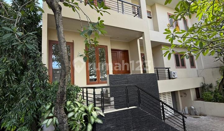 Newly Renovated House in a Strategic Cluster Near South Quarter, Tb Simatupang, South Jakarta