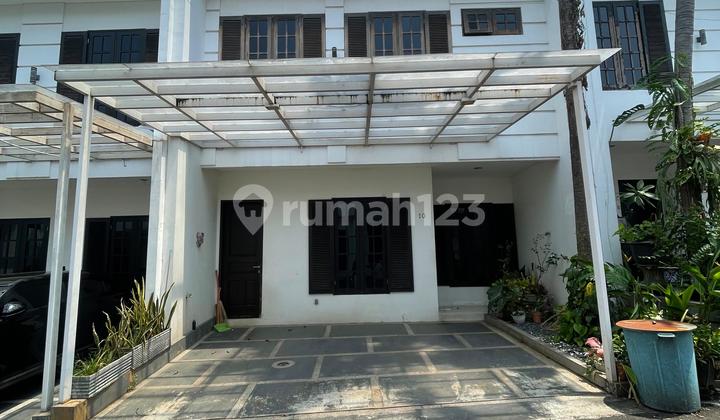 Rumah Strategis Dekat Stasiun MRT Fatmawati Dalam Cluster Karang Tengah Lebak Bulus Jakarta Selatan