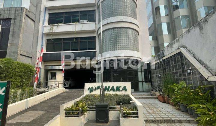 BUILDING  LANGKA LOKASI PREMIUM BELAKANG SARINAH THAMRIN JAKARTA PUSAT