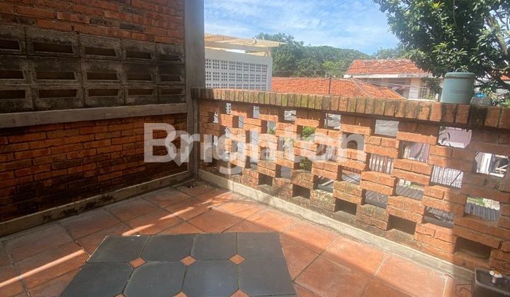 HOOK HOUSE, SERENE ROW WIDE ROAD A STEP AWAY TO LIVING PLAZA MALL CINERE DEPOK 2