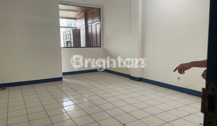 STRATEGIC SHOPHOUSE READY TO OCCUPY DENSE POPULATION NEAR PONDOK INDAH CIPUTAT RAYA SOUTH JAKARTA 2