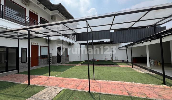 Stand Usaha Berbagai Macam Ukuran Siap Huni Strategis Limo Cinere Depok