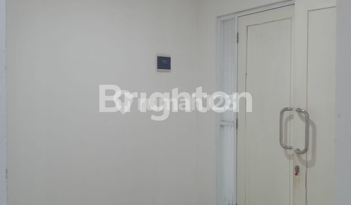 Strategic House Near Labschool in Cirendeu Complex, South Tangerang. 2