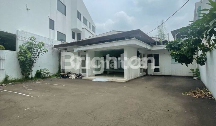 Rumah Hitung Tanah Lokasi Strategis Selangkah Menuju Senopati Jakarta Selatan