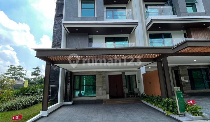Hunian Eksklusif 3 Lantai New Cluster Pondok Indah Town House Jakarta Selatan