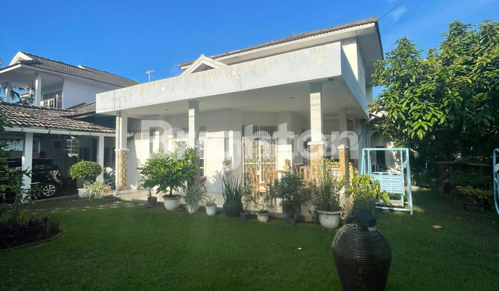 HOOK HOUSE TIDY IN ELITE COMPLEX BEAUTIFUL CINERE HILL DEPOK