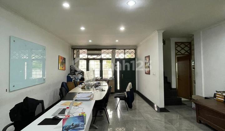 Rumah Strategis Dekat Arteri Permata Hijau Cipulir Jakarta Selatan Rumah Strategis Dekat Arteri Permata Hijau Cipulir Jakarta Selatan