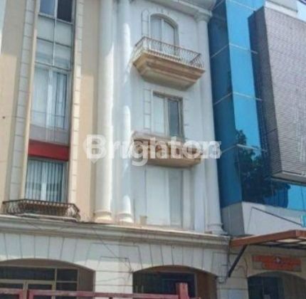RUKO STRATEGIS DEKAT AREA PERKANTORAN GATOT SUBROTO DI MAMPANG JAKARTA SELATAN 1