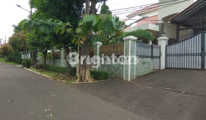Rumah Terawat Strategis Halaman Luas Duren Tiga Dekat Pasar Minggu Jakarta Selatan