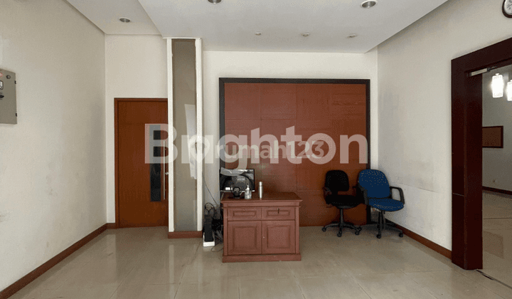 RUKO GANDENG LEBAR 10 METER STRATEGIS KOMPLEK RUKO SENAYAN JAKARTA SELATAN  2