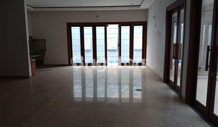 Rumah Modern Strategis Siap Huni Dalam Komplek Pangkalan Jati Jakarta Selatan 2