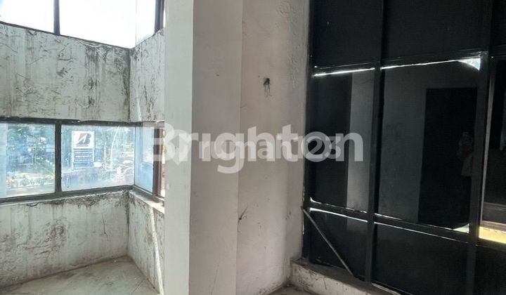 Ruang Usaha Strategis Bekas Klinik Kemang Jakarta Selatan Ruang Usaha Strategis Bekas Klinik Kemang Jakarta Selatan