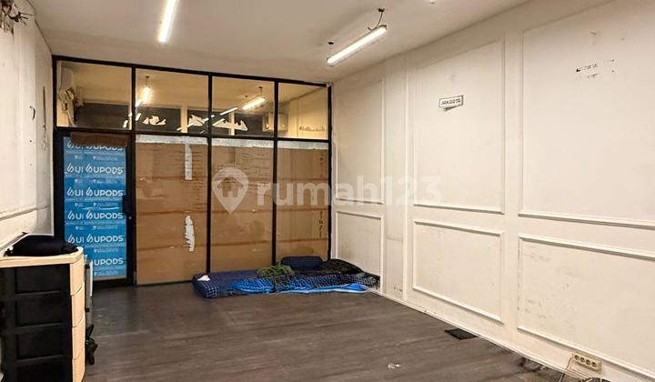 Ruko Gandeng Strategis Depan Jalan Raya Fatmawati Jakarta Selatan Ruko Gandeng Strategis Depan Jalan Raya Fatmawati Jakarta Selatan