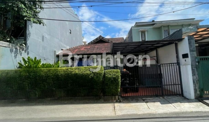 Rumah Strategis Selangkah Menuju Stasiun MRT Lebak Bulus Jakarta Selatan