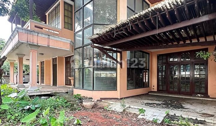 Rumah Hook Dalam Komplek Area Elite Pejaten Jakarta Selatan