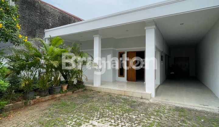 Rumah Terawat Strategis Jalan Panjang Dekat Permata Hijau Jakarta Barat