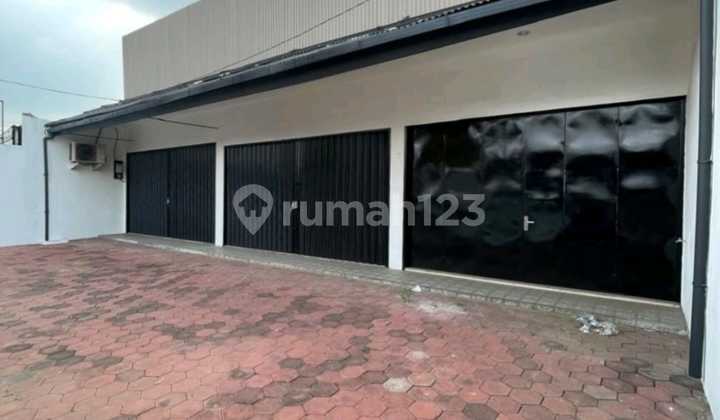 Stand Usaha Berbagai Macam Ukuran Siap Huni Strategis Limo Cinere Depok