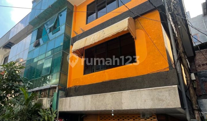 STRATEGIC SHOPHOUSE JUST A STEPS AWAY FROM MRT PANGLIMA POLIM STATION, SOUTH JAKARTA 2
