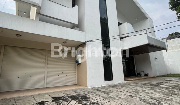 Rumah Terawat Siap Huni Ada Pool Bangka Jakarta Selatan 2