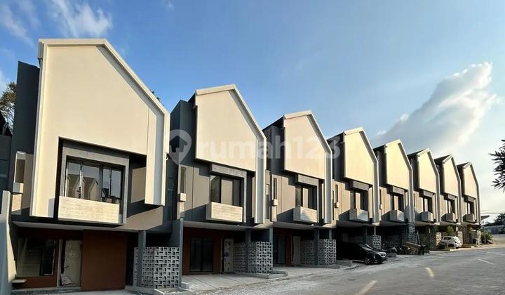 Rumah Modern Fully Furnished Dekat Labschool Cinere Depok Rumah Modern Fully Furnished Dekat Labschool Cinere Depok