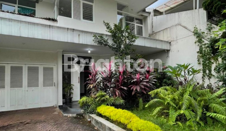 Rumah 2 Lantai Dekat Gerbang Tol Dalam Komplek Elite Bukit Cinere Indah Depok