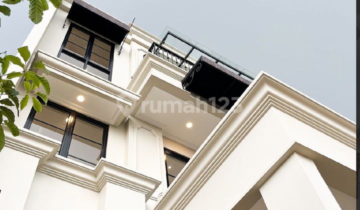 NEW HOUSE STRATEGICALLY LOCATED NEAR TRANSMART CILANDAK KKO JAGAKARSA SOUTH JAKARTA 2