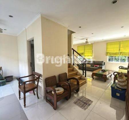 Newly Renovated Fully Furnished House Strategically Located Near Karawaci Tangerang Toll Gate 2