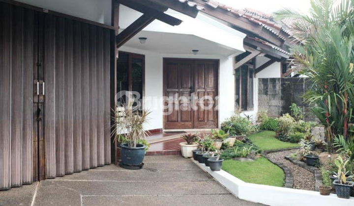 WELL-MAINTAINED STRATEGIC HOUSE NEAR LIMO TOLL GATE ACCESS AND BRIGIF CINERE ESTATE DEPOK 2