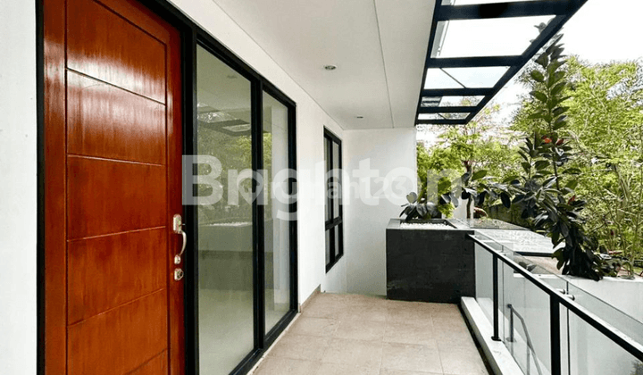 RUMAH CANTIK SIAP HUNI DALAM KOMPLEK DEKAT AKSES PINTU TOLL ANDARA JAKARTA SELATAN 1