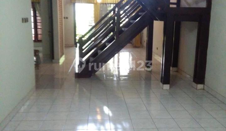 Strategic House Suitable for Boarding Business or Residence Near Buah Batu Extension Road, South Bandung 2