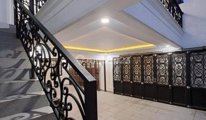 Rumah Mewah Dalam Komplek Elit Jalan Benda, Jagakarsa 10