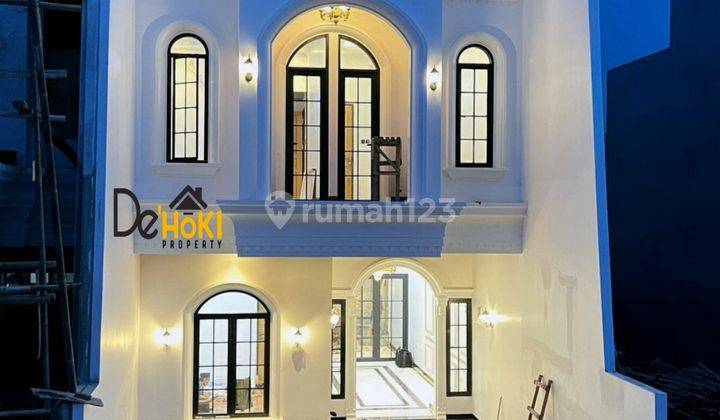 Rumah 2 Lantai Siap Huni Hadap Utara Dalam Townhouse Exclusive di Jagakarsa  1