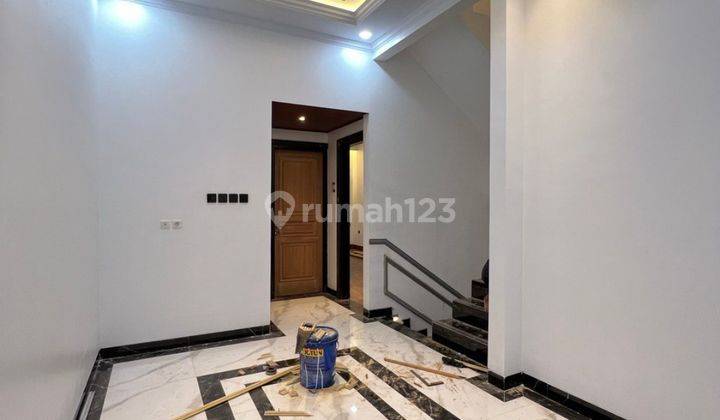 Rumah 2 Lantai Siap Huni Hadap Utara Dalam Townhouse Exclusive di Jagakarsa  13
