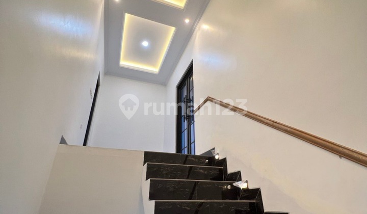 Rumah 2 Lantai Siap Huni Hadap Utara Dalam Townhouse Exclusive di Jagakarsa  15