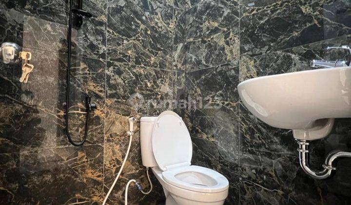 Rumah Mewah European Classic Konsep Split Level di Jagakarsa  21