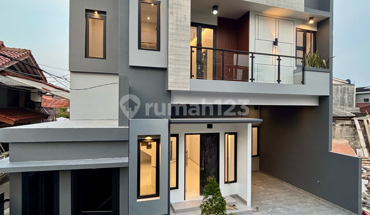 Rumah Baru Di Kawasan Tb. Simatupang Jakarta Selatan  2