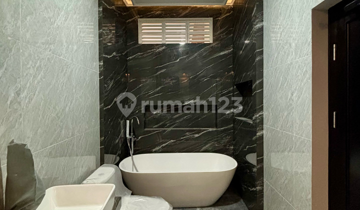 Rumah Mewah Dalam Cluster Exclusive Di Kawasan Andara Cilandak 18