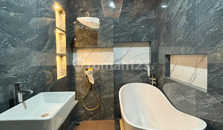 Rumah Mewah Dalam Cluster Exclusive Di Kawasan Andara Cilandak 22