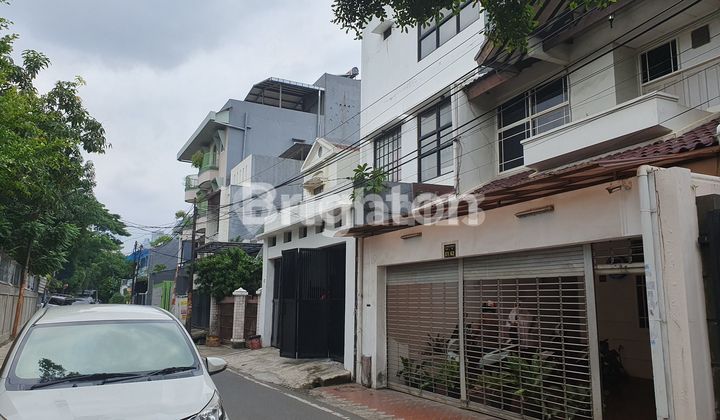 RUMAH JL. DANAU DAMPELAS, BENHIL, JAKARTA PUSAT RUMAH JL. DANAU DAMPELAS, BENHIL, JAKARTA PUSAT