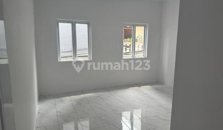 New Building House Jembatan Lima