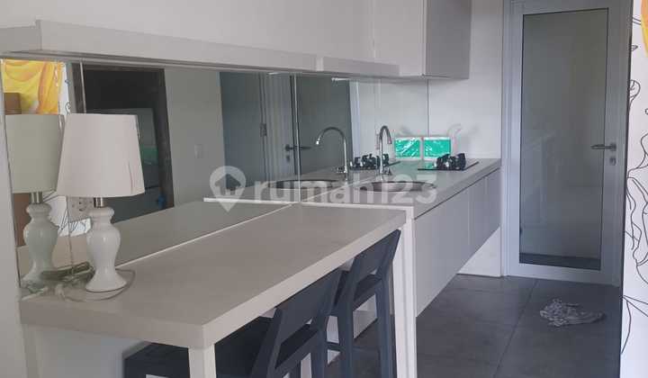 Di Bawah Njop Ruko Gandeng Kelapa Gading