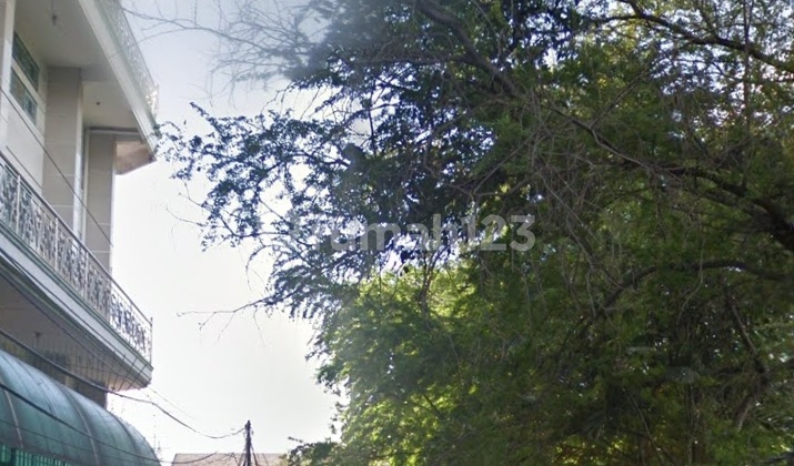 Di Bawah Njop Jelambar Kavling Polri Blok A