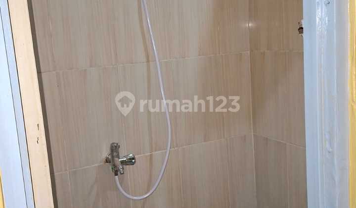 Rumah Kost Area Roxy Mas 11 Room