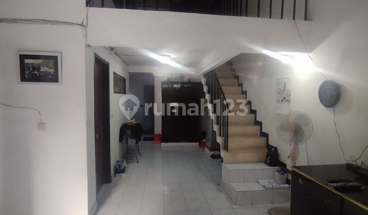 South Duri House 6.5 X 12 Car Access