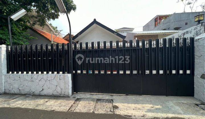 Di Bawah Njop 7,2 X 37 Petojo Selatan Cideng  1