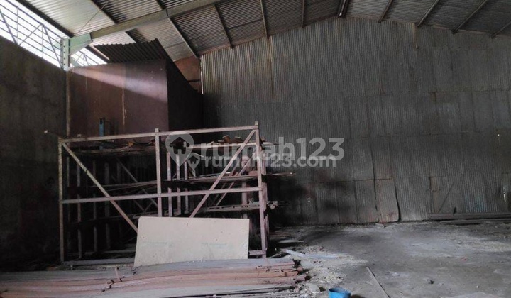 Warehouse Jembatan Lima Raya 800m2