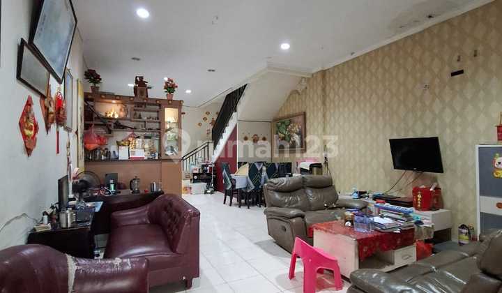 Roxy Biak House 5 X 18 SHM 1