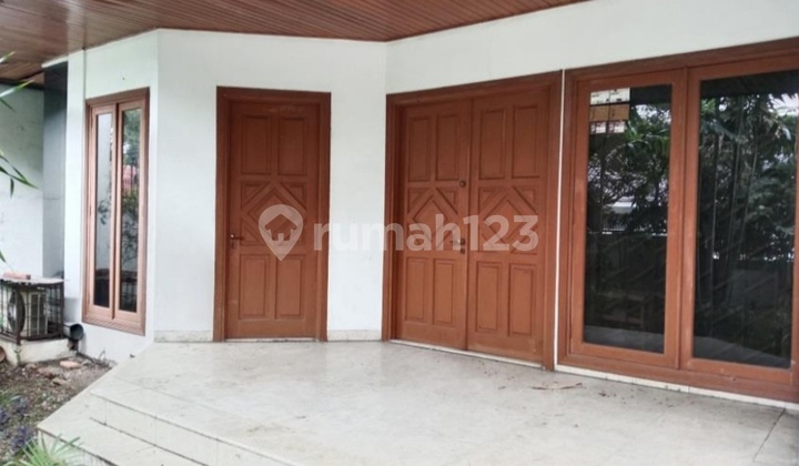 Rumah 2 Lt. Lokasi Area Kemanggisan. Perum Komplek Tosiga Karmel. Jakarta Barat. Lt.428m2. Shgb. Dijual Cepat Harga Menarik 2