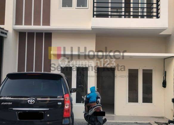 Rumah Cantik 2 Lantai Siap Huni di Ketileng Semarang 1